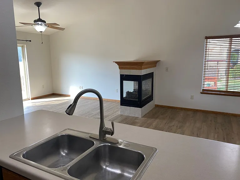 7311 Ryan Amy Dr — Photo 4
