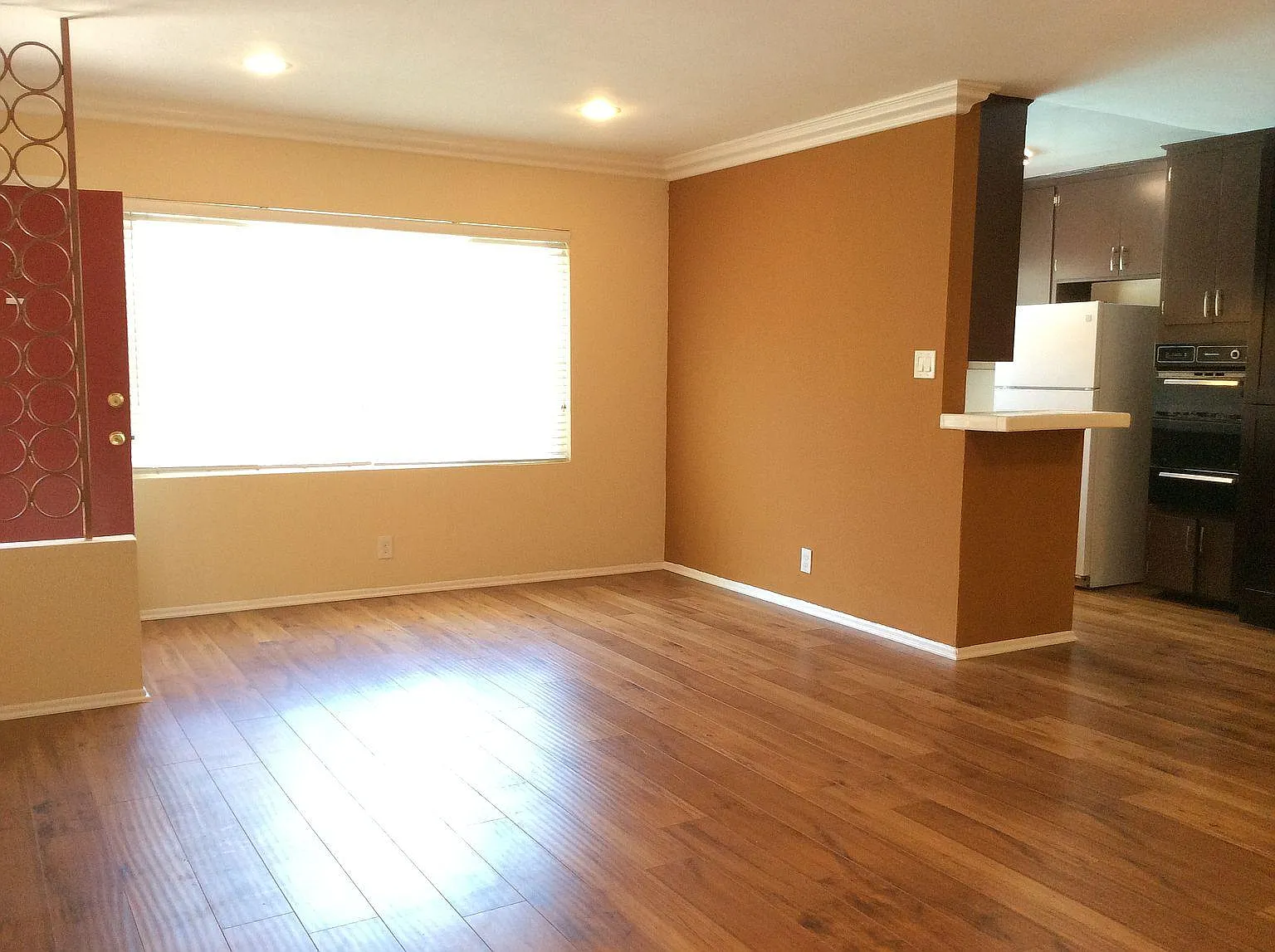 3 bed, 1300 sqft, $2,875 — Photo 2