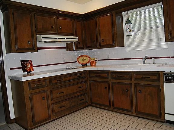 3rd image of 3014 Cedar Knolls Dr