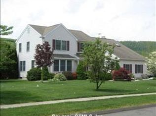 67 Duck Pond Xing, Plantsville, CT 06479