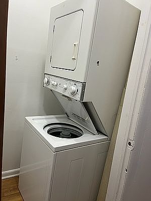 4th image of 931 8th Ave #2