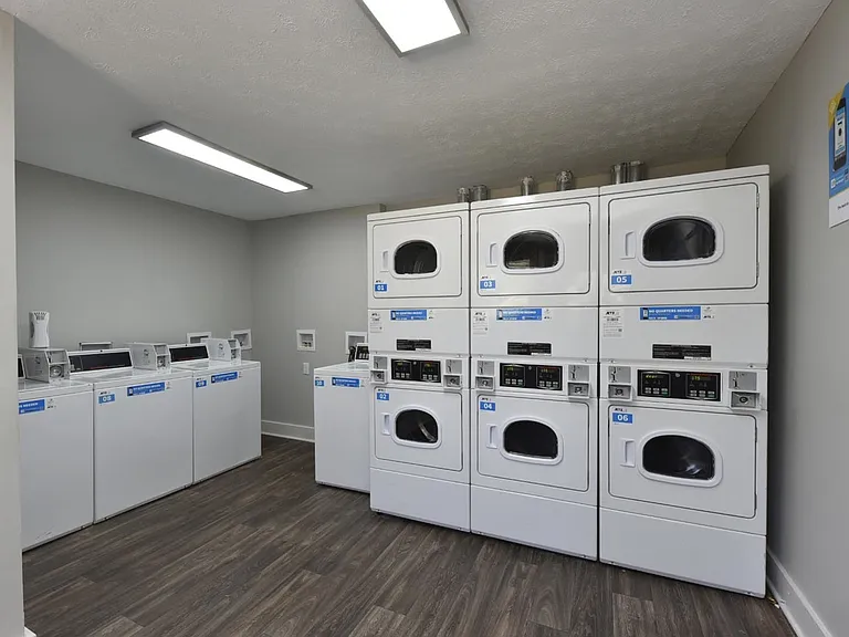 24 Hour Clothes Care Center