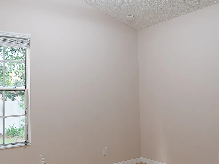 5401 Pullman Dr — Photo 37