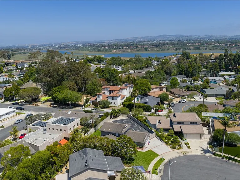 2336 La Linda Pl — Photo 27