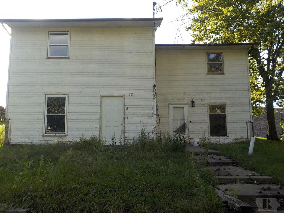2nd image of 803 Peniel St