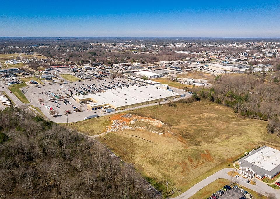1st image of 500 E Veterans Dr
