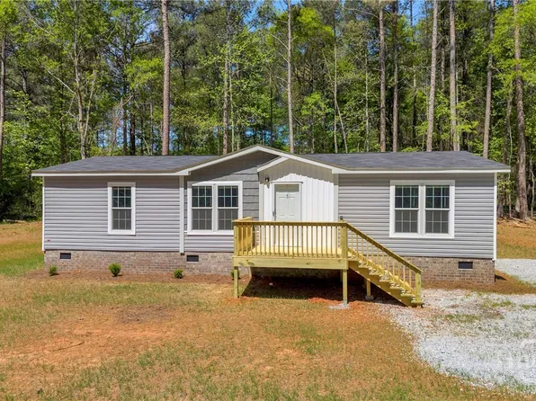 138 Shiloh Church Road, Dewy Rose, GA 30634