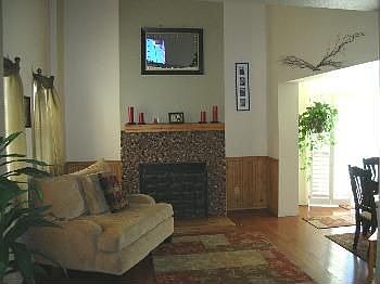 2nd image of 4328 Bramble Ln