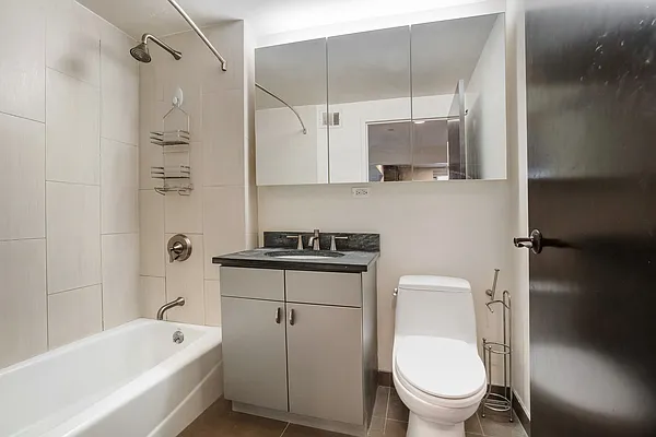 Rented by Bond New York | media 17