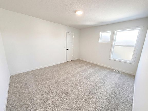 4th image of 4707 Obsidian Way