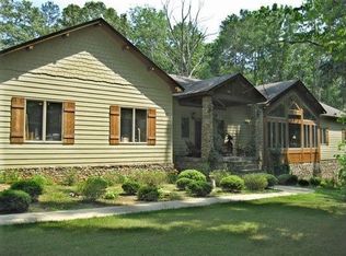 732 County Road 555, Valley Head, AL 35989