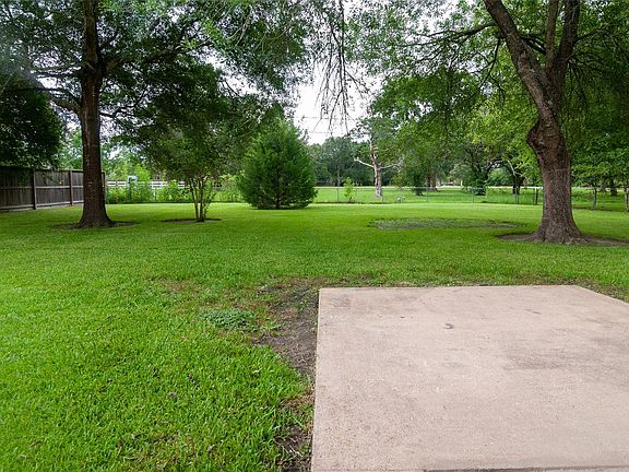 5th image of 105 E Wildwinn Dr