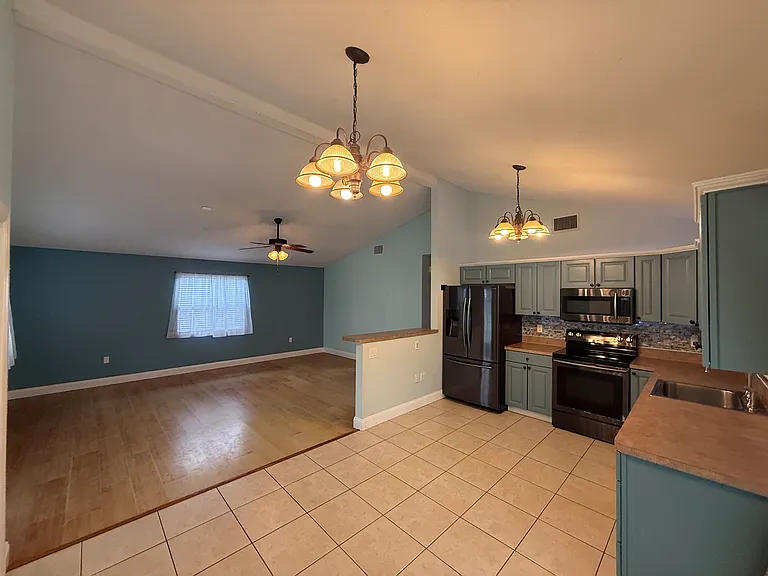 448 Glenwood Ave — Photo 17