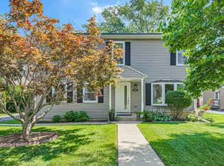 645 N Vista Ave, Lombard, IL 60148