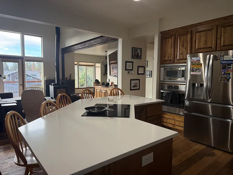 1384 NW Ogden Ave — Photo 4
