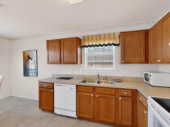 5th image of 508 Logan Dr