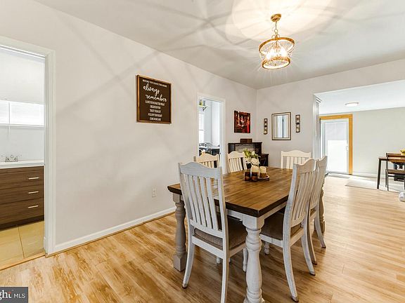 4th image of 1013 Delsea Dr