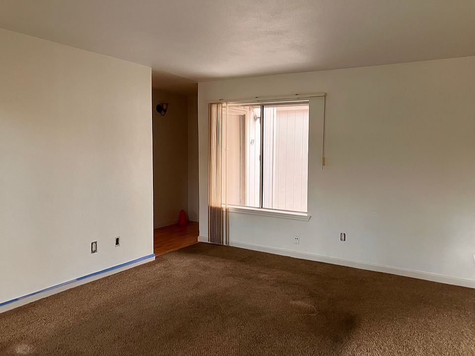 1st image of 3912 Clear Acre Ln