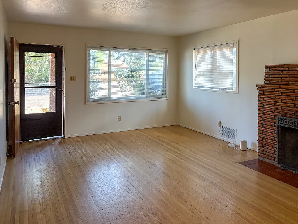 3 bed, 1670 sqft, $2,450 — Photo 4