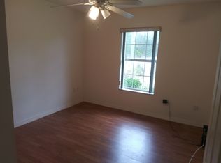 5 Raemoor Dr, Palm Coast, FL 32164