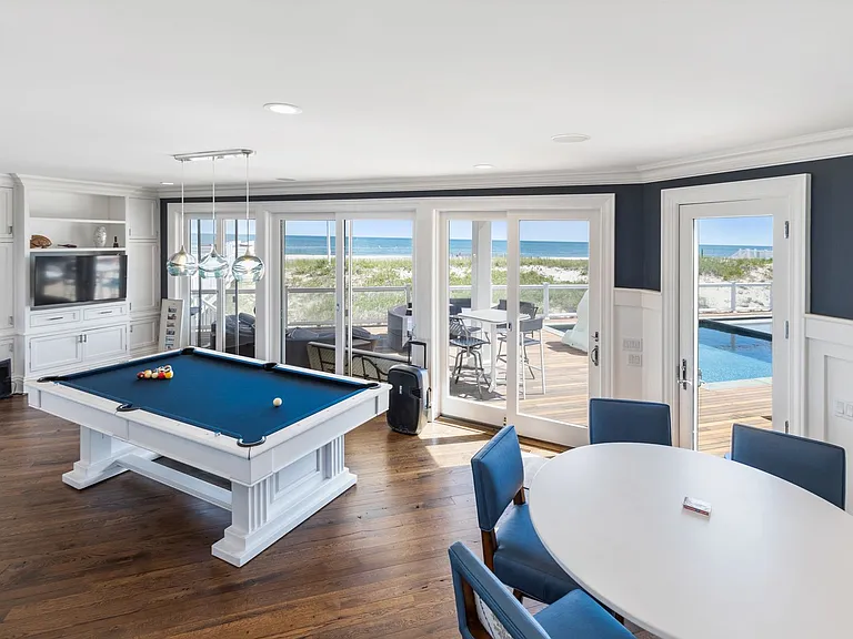 743 Dune Rd — Photo 11