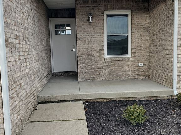 3rd image of 4612 Ashwood Dr
