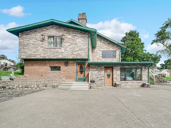 20973 N Lake Dr, Walkerton, IN 46574