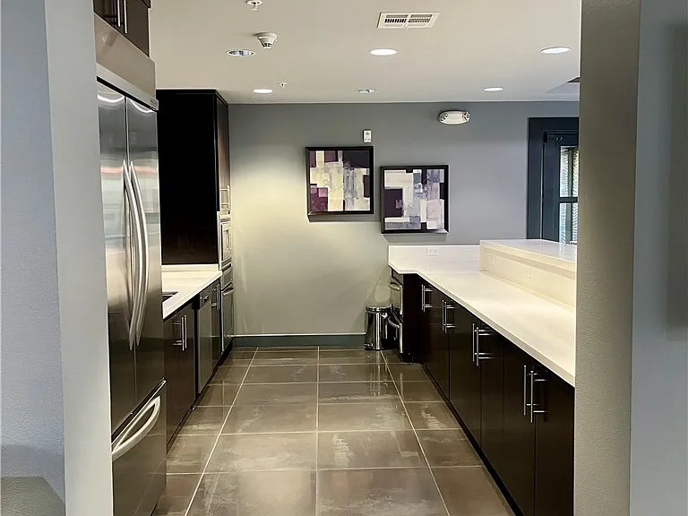 21301 Erwin St #449 — Photo 37