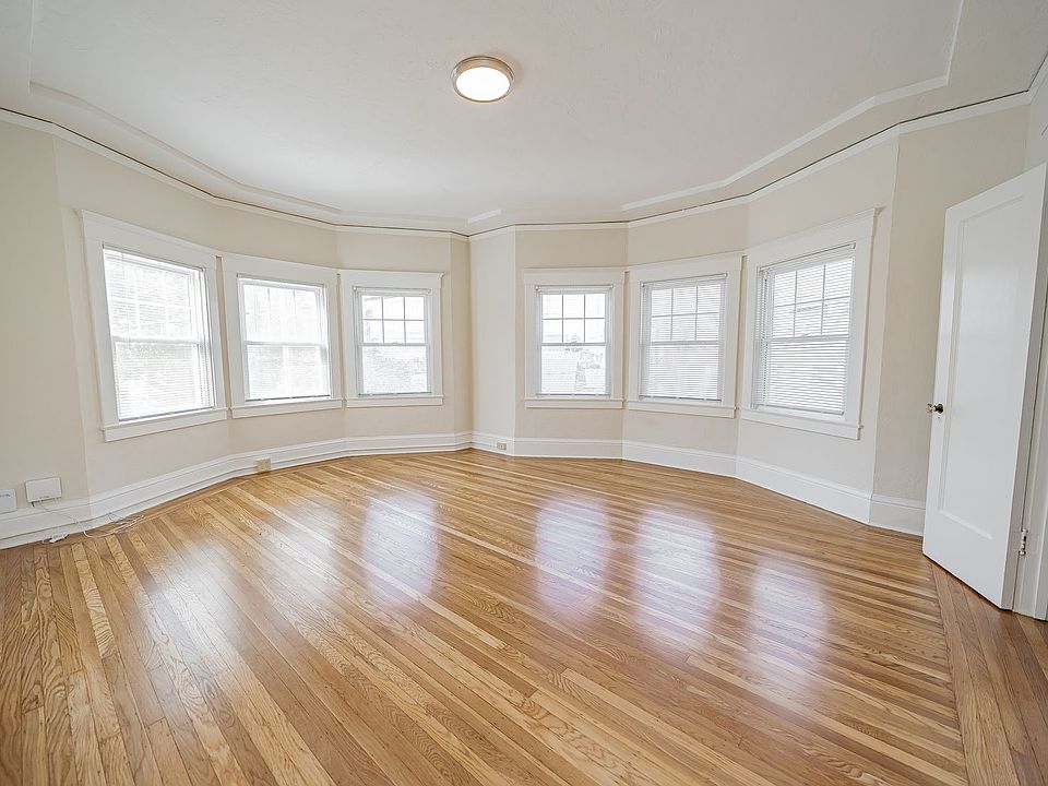 1st image of 4306 Park Blvd APT 2