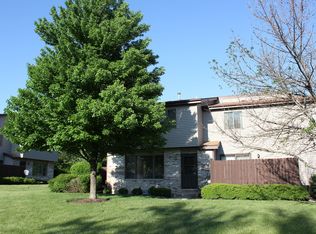 1016 Schoolgate Rd, New Lenox, IL 60451