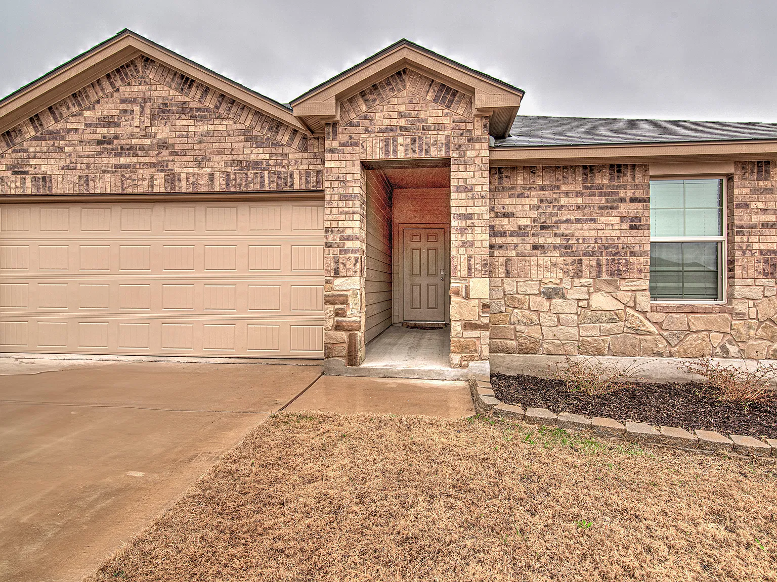 3 bed, 1492 sqft, $1,700 — Photo 4