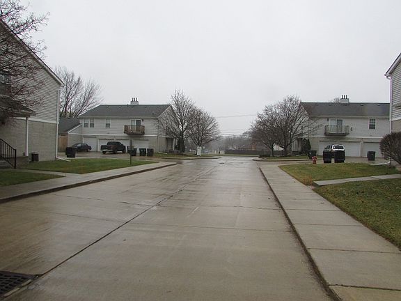 4th image of 47091 Auburn Ct