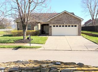 1001 Meadow View Dr, Spring Hill, TN 37174