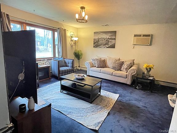 2nd image of 8 Albie Drive