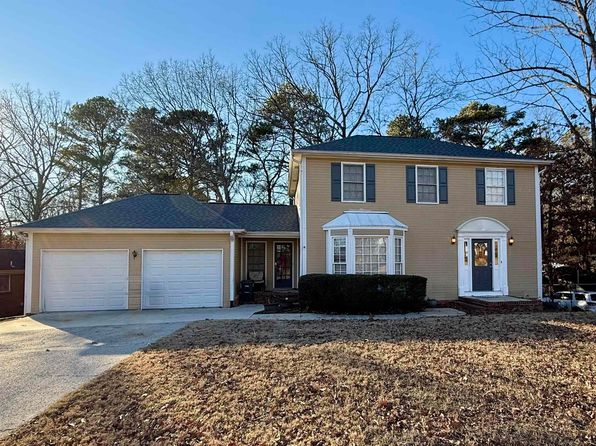 508 Oak Glen Trce, Birmingham, AL 35244