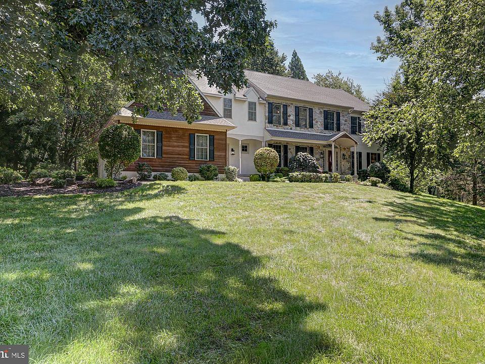 1st image of 312 Dawnwood Dr