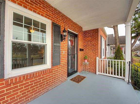 4th image of 200 W 29th St