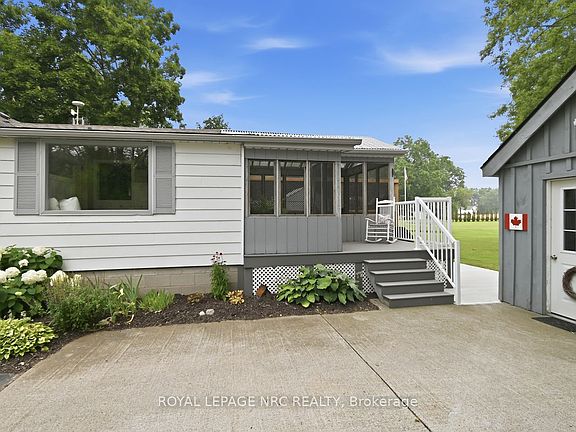 3rd image of 43289 Pettit Rd