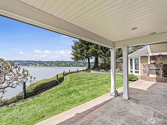 3rd image of 13104 Purdy Drive NW