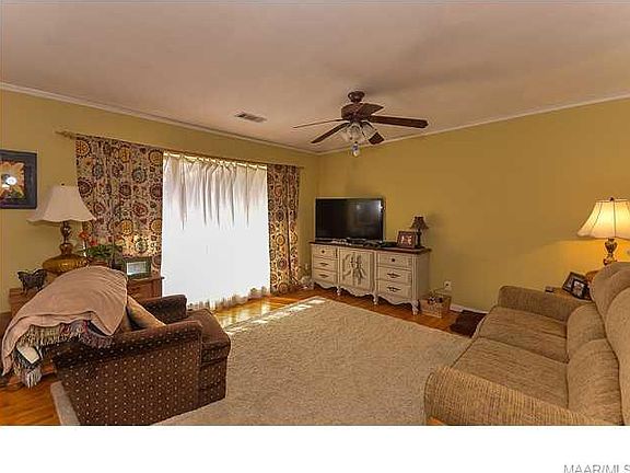 2nd image of 3874 Johnstown Dr