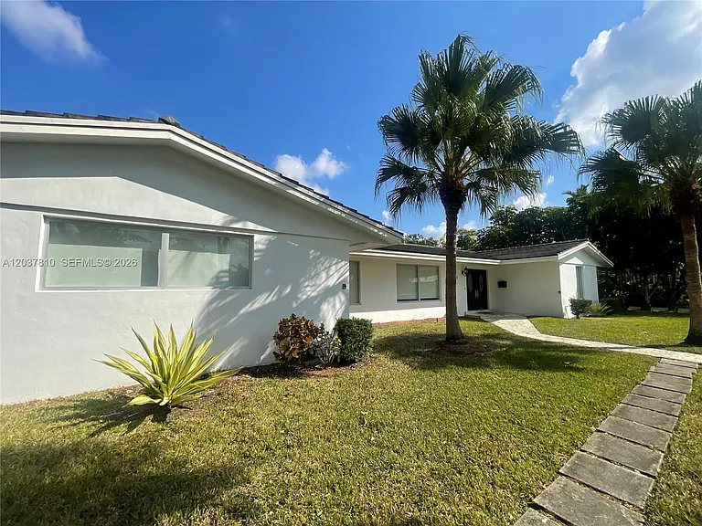 7361 SW 117th Ter — Photo 13