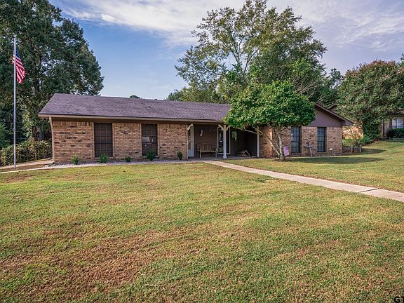 3rd image of 404 Mari Beth Ln