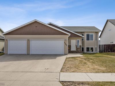 4582 16th St S, Moorhead, MN, 56560