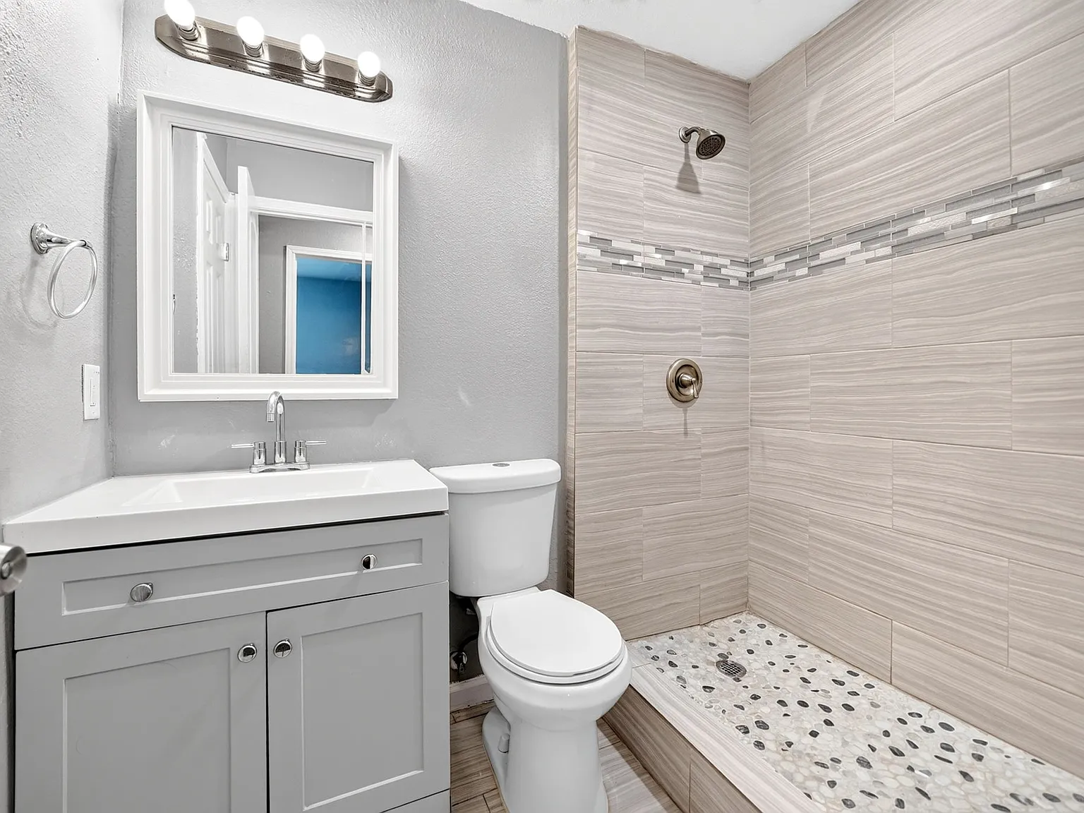 4 bed, 1500 sqft, $1,795 — Photo 3