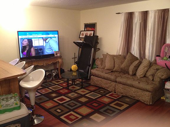 2nd image of 12120 NE 6th Ave APT 10