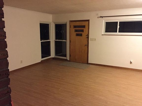 4th image of 709 French Dr