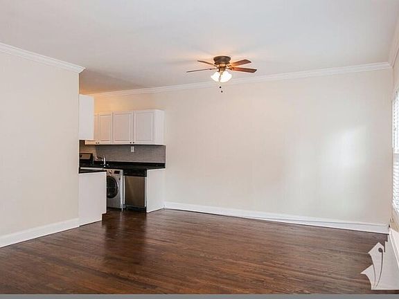 3rd image of 724 W Roscoe St #730-3S