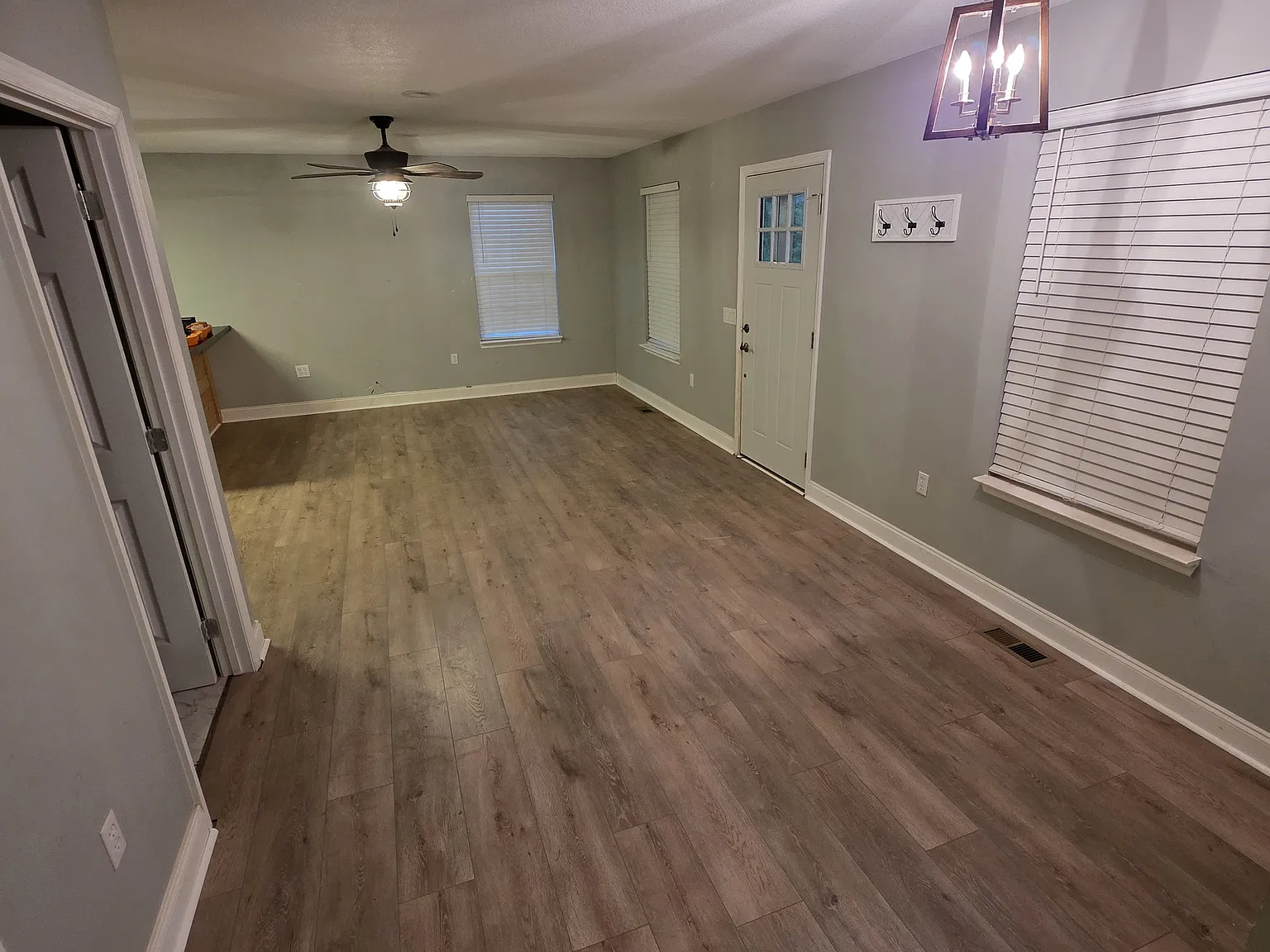 2 bed, 1200 sqft, $1,400 — Photo 3