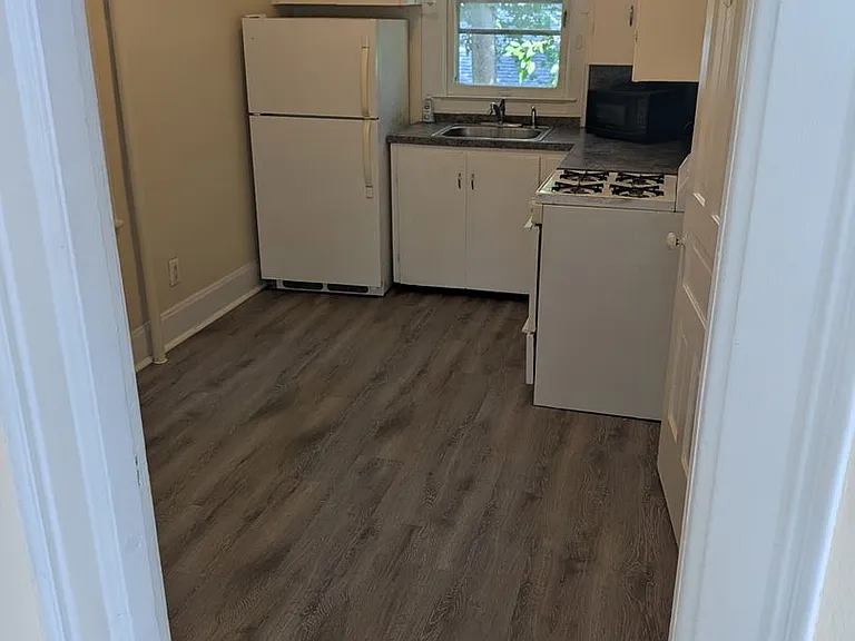 714 W Madison St — Photo 9
