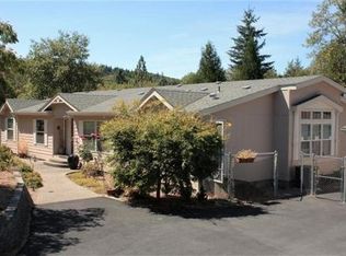 364 Morewood Ln, Grants Pass, OR 97526